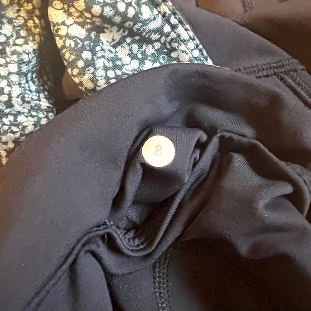 Lululemon Inkwell Stash It Crop Athletic Legging Pant - Picture 8 of 10